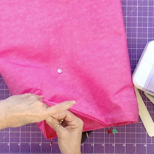 Mochila versátil com náilon amassado ()