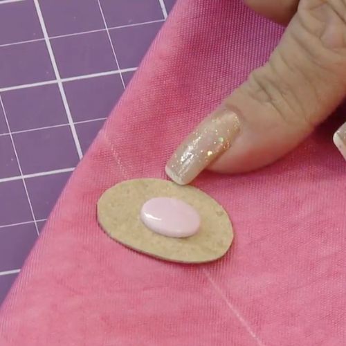 Mochila versátil com náilon amassado ()