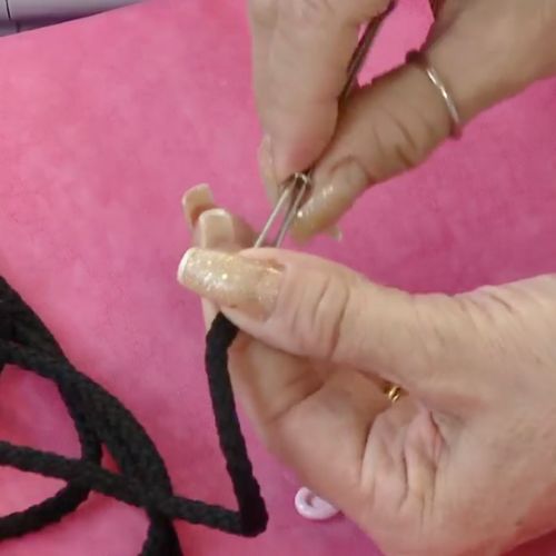 Mochila versátil com náilon amassado ()