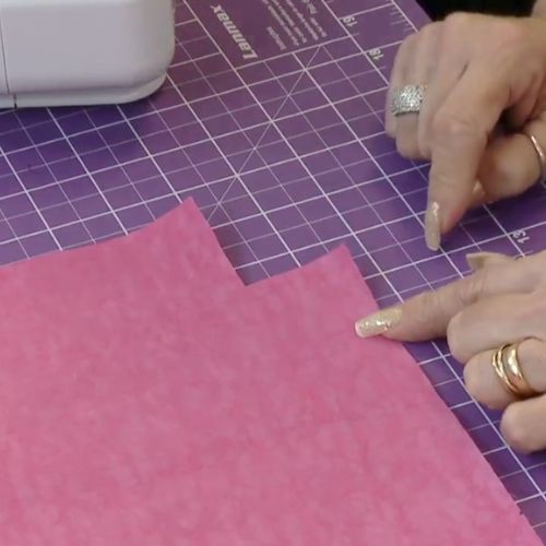 Mochila versátil com náilon amassado ()