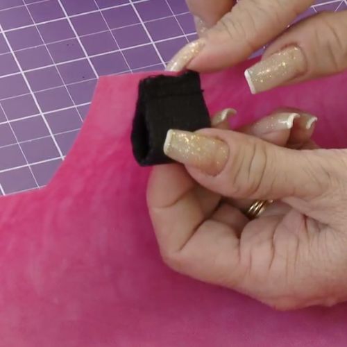 Mochila versátil com náilon amassado ()