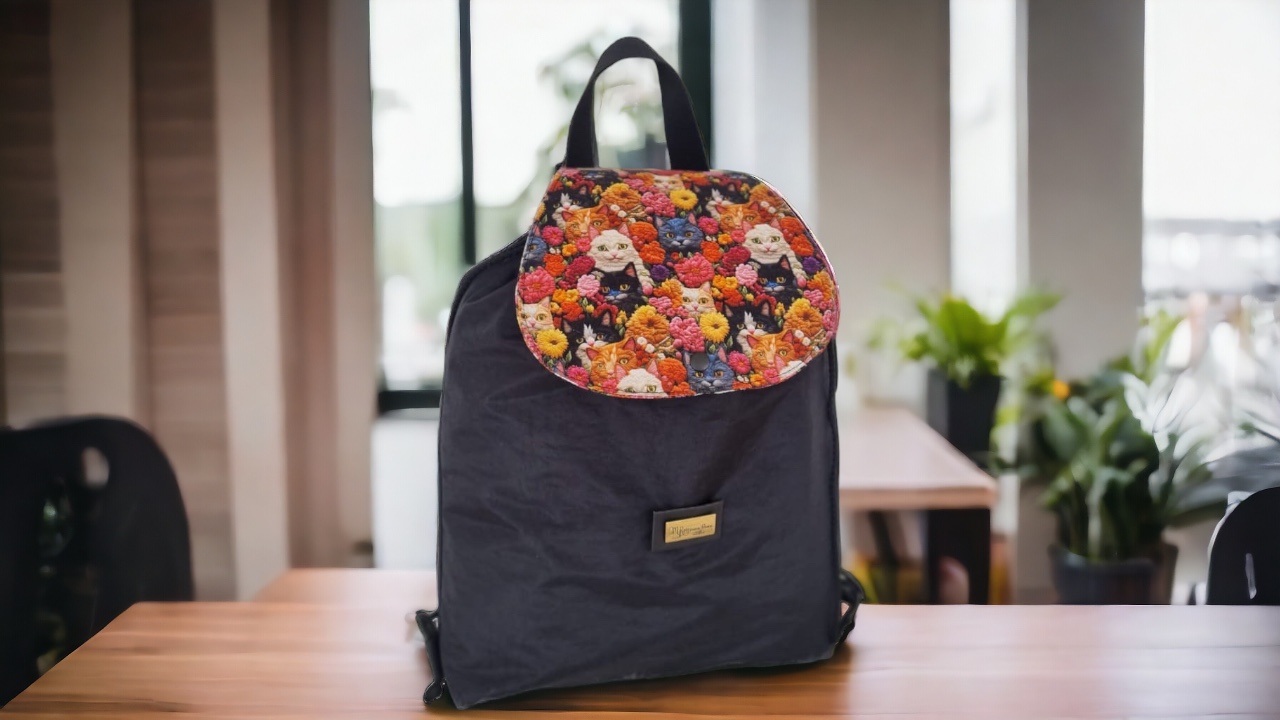 Mochila versátil com náilon amassado